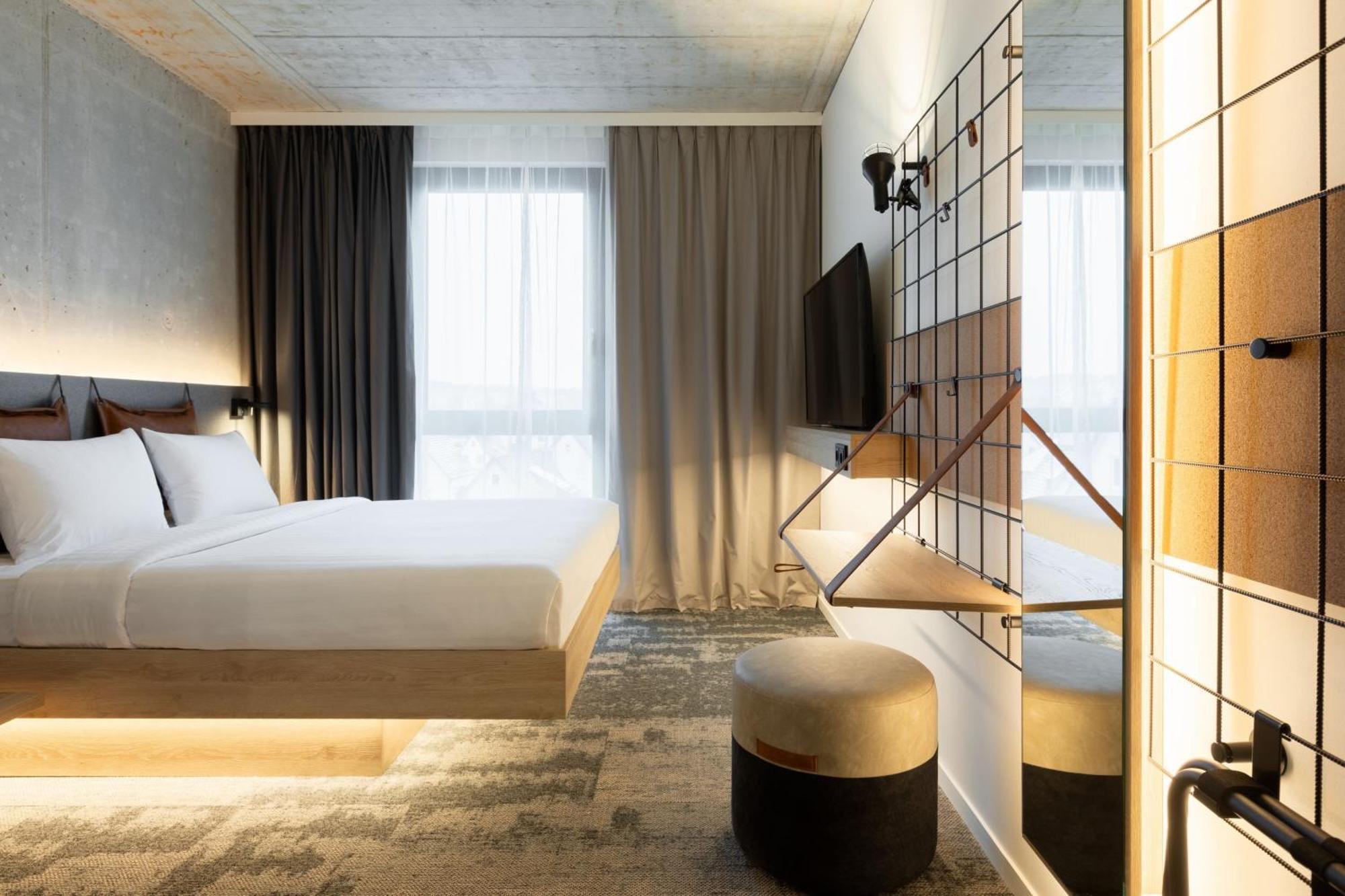 Moxy Outletcity Metzingen 메칭엔 외부 사진